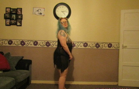 littleh93 セクシーモデル 写真