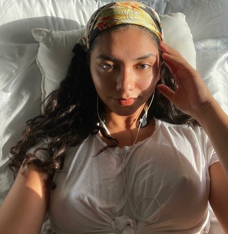 Candelaria ポルノモデル 写真