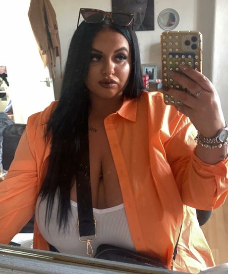 meg bxxx ポルノスター 可愛い 画像