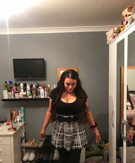 18歳のOnlyFans 無料xxx 画像