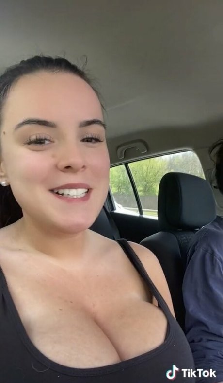 巨乳のマンコOnlyFans ホットxxx 写真