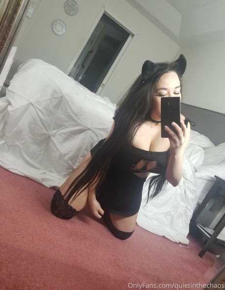 quietinthechaos 最高の女優 写真