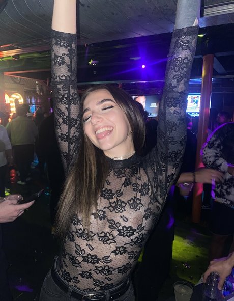 バレーボール OnlyFans セクシー裸 画像