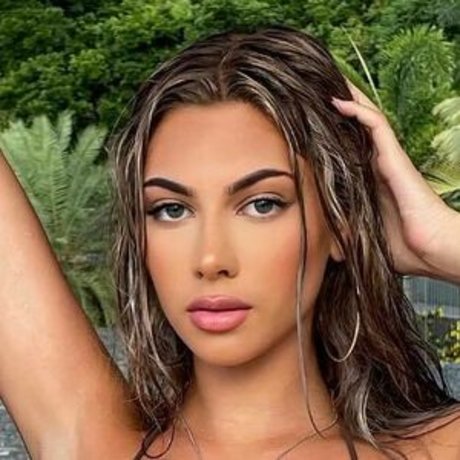 Olivia Gileno 素敵なモデル 写真