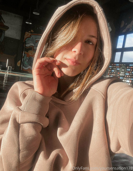 結婚式 OnlyFans アート裸 写真