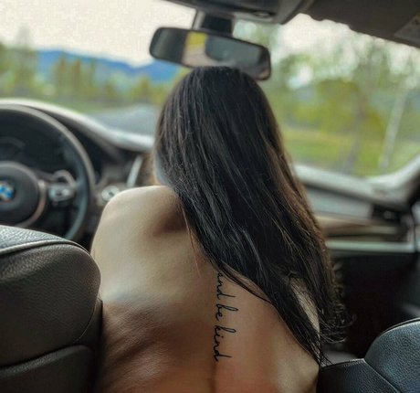 andreea kg19 アートスター 画像