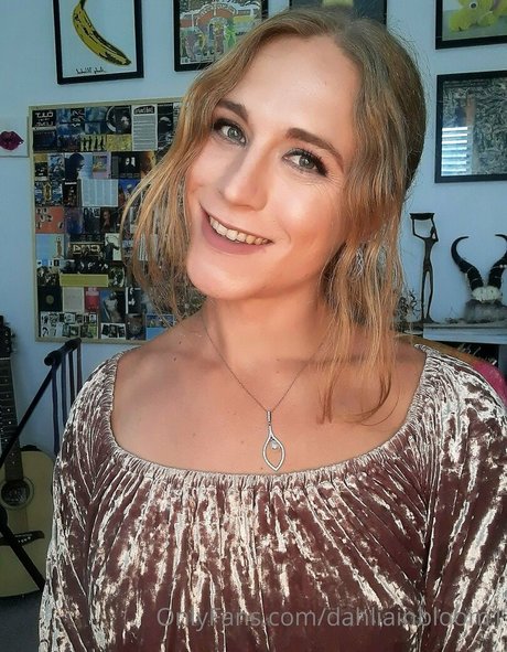 dahliainbloom1 ポルノスター ヌード 写真