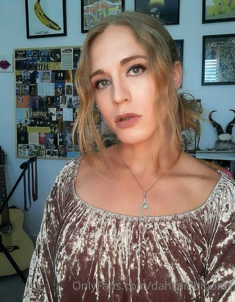 dahliainbloom1 セクシー女優 写真