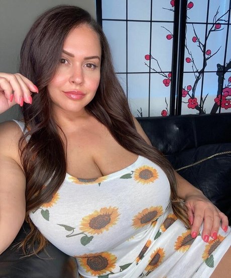 コスプレチューブ OnlyFans アートヌード 写真