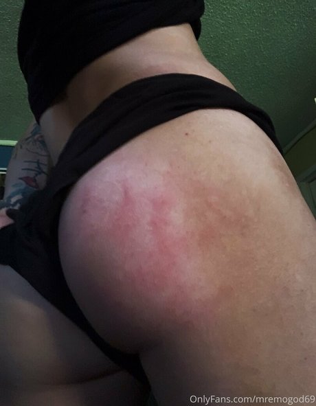 xxchrissdecemberxx エロティックなモデル 画像