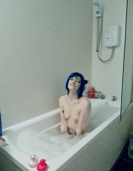 TheChaoticWaifu 独占スター 画像