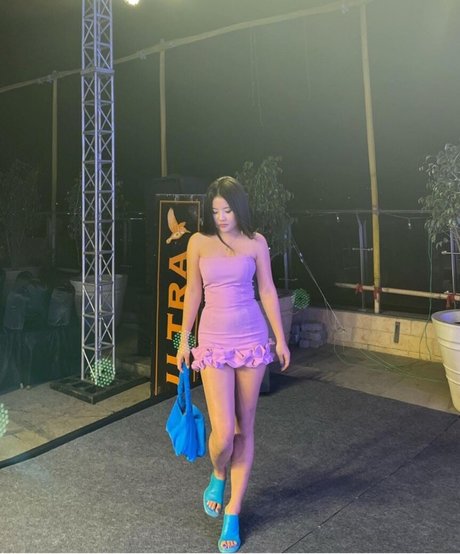 Naga Girls ポルノスター アーカイブ