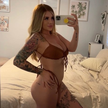 Kyleen Irvine ポルノスター 美しい 写真