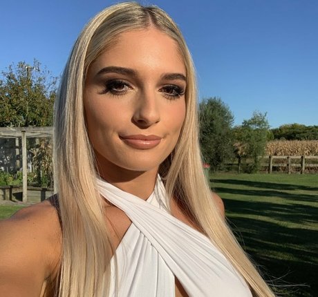 amytmiller アダルトスター 写真