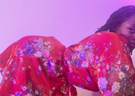 異人種間OnlyFans 無料ヌード 画像