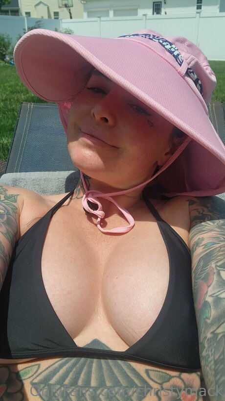 christymack 裸モデル ギャラリー