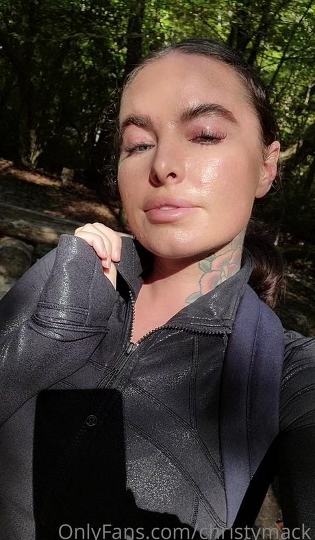 christymack 無料のポルノスター 写真