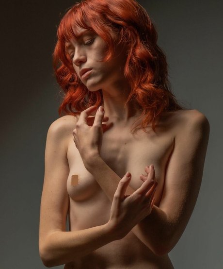 ブルネットの看護師OnlyFans ベスト 画像