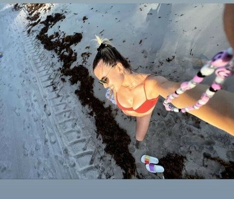 Morena Beltran 完璧なポルノスター 写真