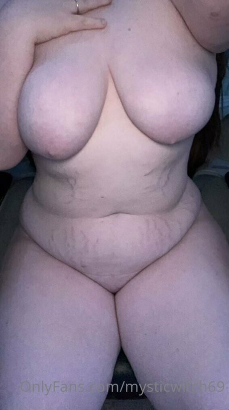 mysticwitch69 美しい女優 画像