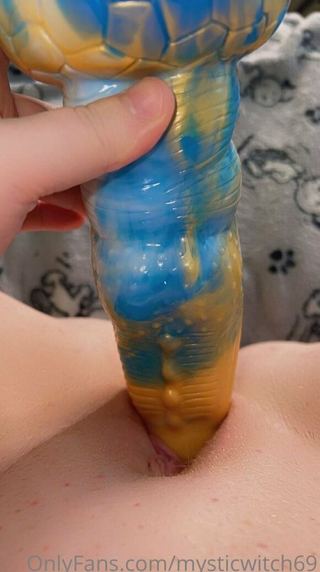 mysticwitch69 ポルノ女優 写真