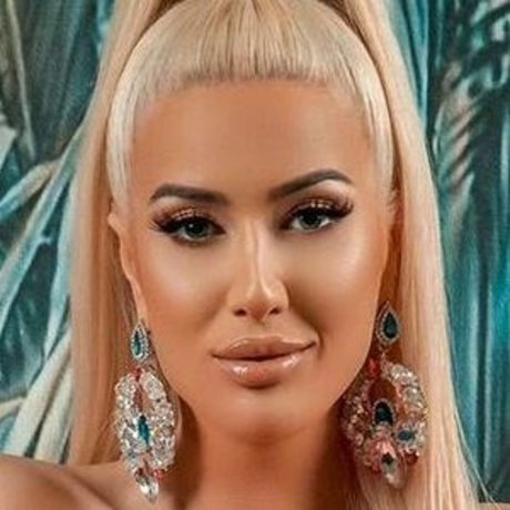 Blanche Summer ポルノスター アーカイブ