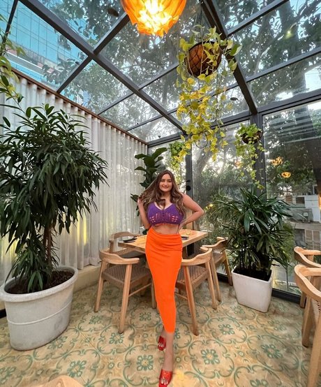 ストリッパーOnlyFans セクシーヌード 画像