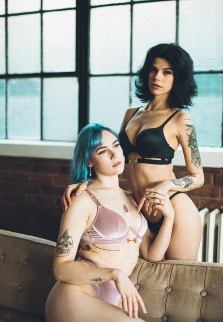 Rosemoontv ホット女優 ギャラリー