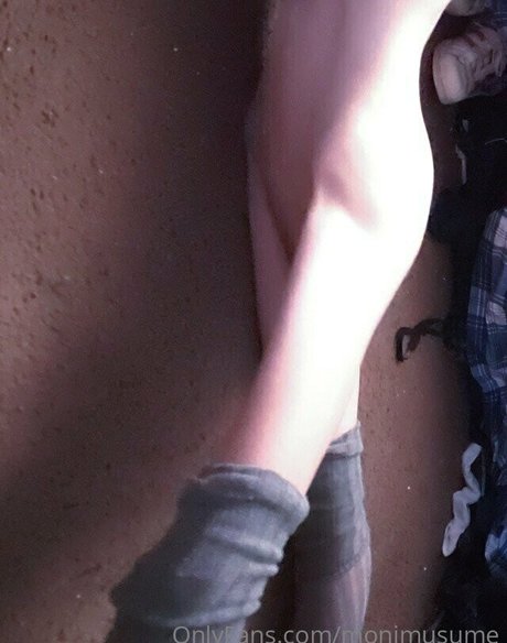 Monimusume 美しいモデル 写真