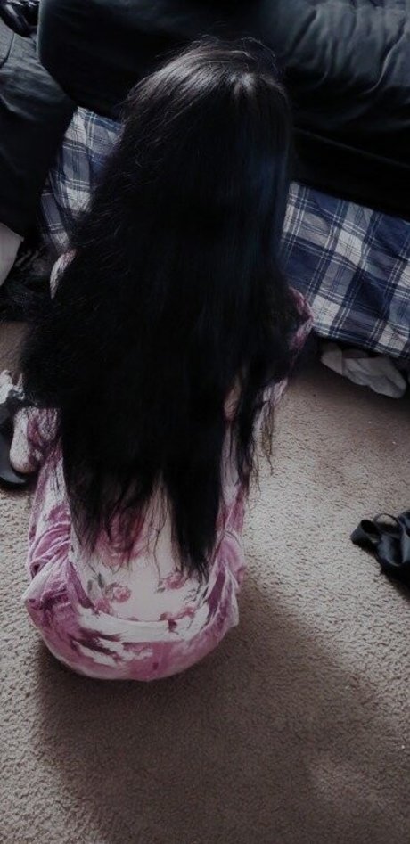 小柄なブロンドの熟女OnlyFans ホット 写真