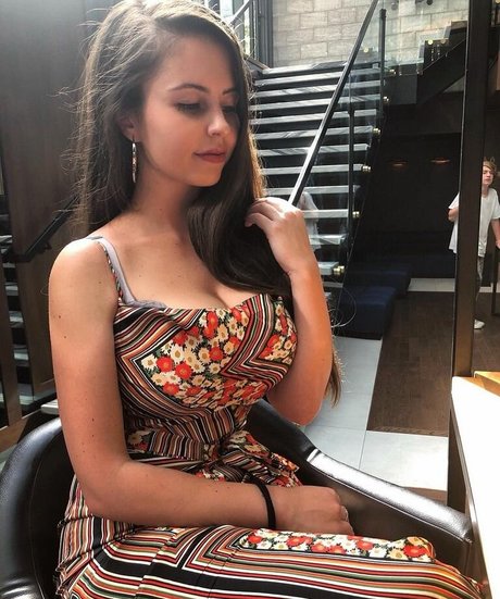 エボニートップオンリーファン ヌード ギャラリー