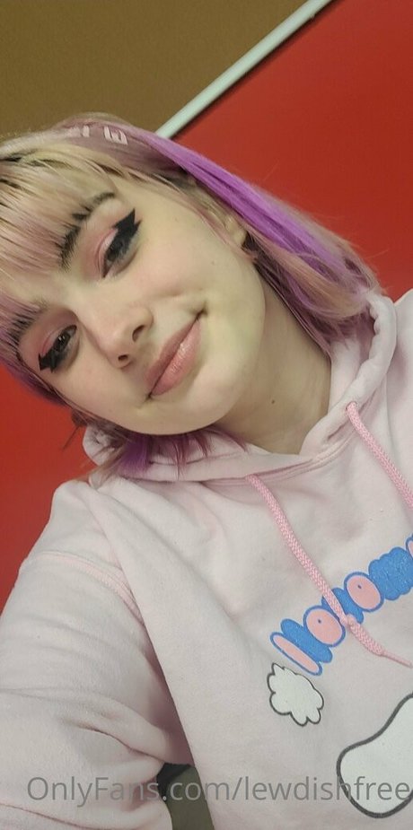 lewdishfree ポルノスター 写真