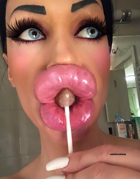 real siliconebunny profile image