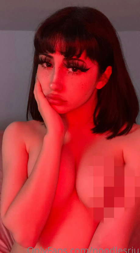 noodlesriu ヌードモデル 写真