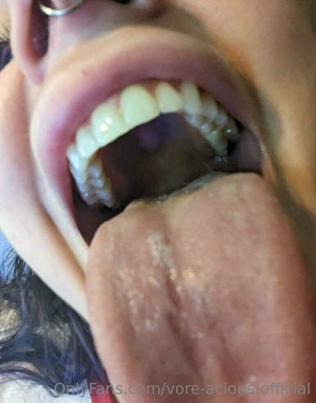 vore acious official セクシー女優 画像