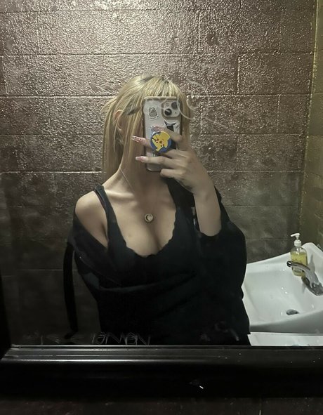 裸のプリンセスOnlyFans セクシー裸 ギャラリー