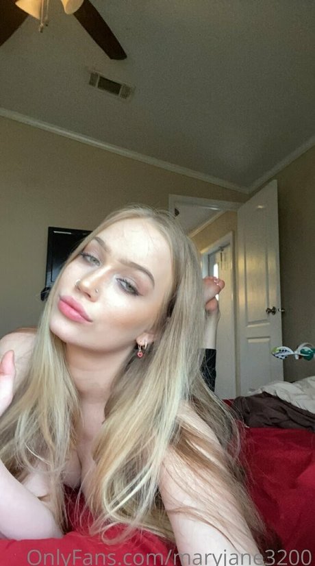 oliviacheer18 モデル 写真