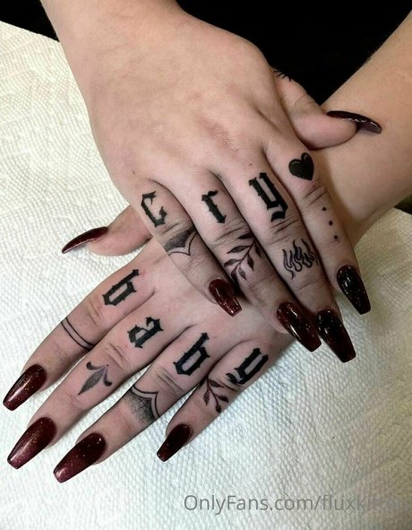 fluxkitten ヌードモデル 画像