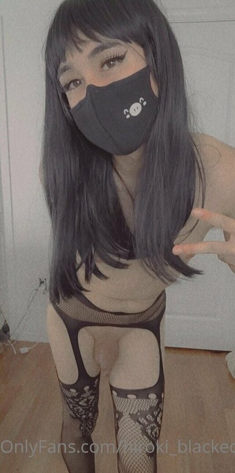 痩せた金髪の熟女OnlyFans 無料 画像