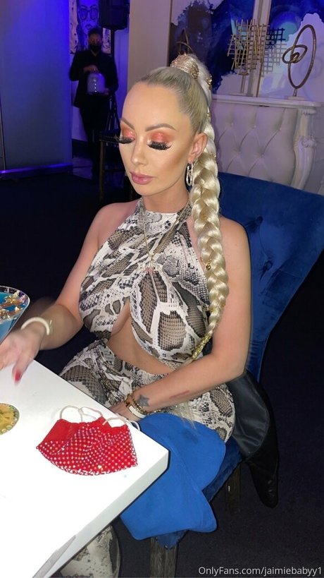 jaimiebabyy1 ホットなスター 写真