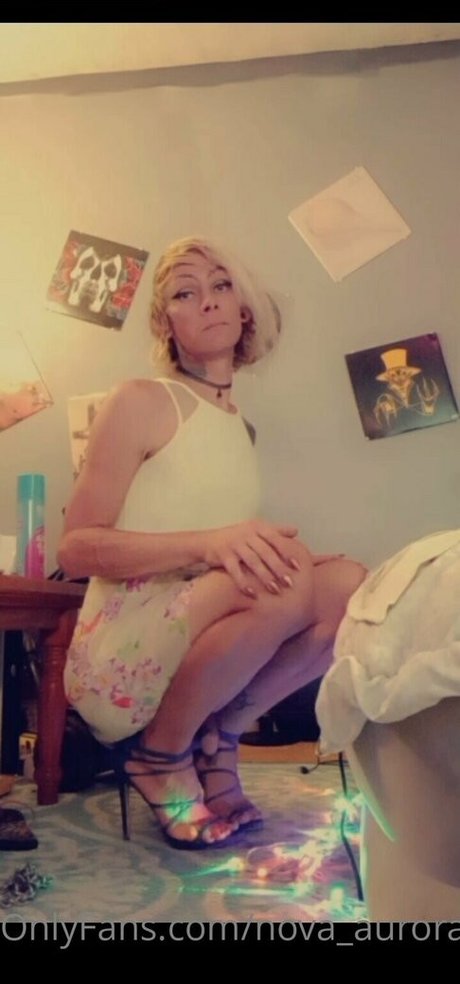 nova aurora vega 素敵なポルノスター 写真
