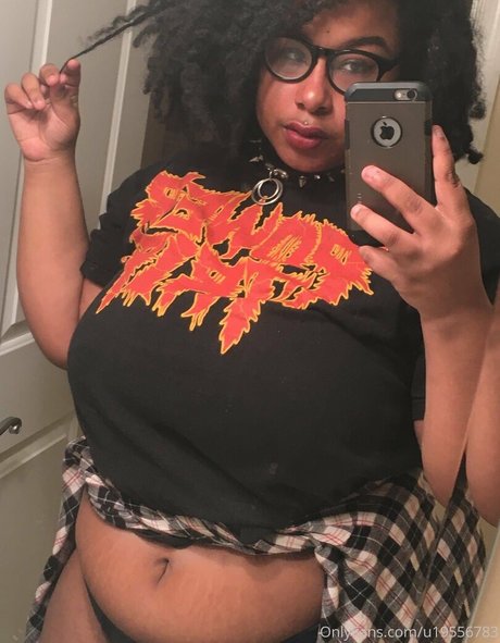 lilithlondon ポルノ女優 写真