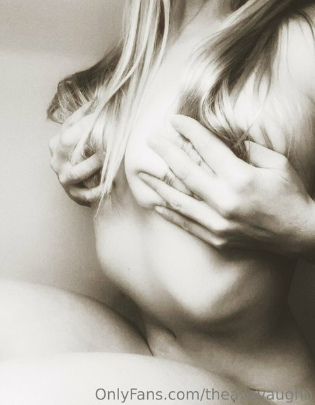 theavavaughn トップスター 画像