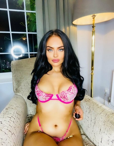 clarajanex 裸のモデル 写真