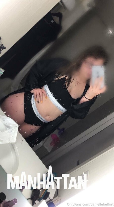 daniellebelfort セクシーなスター 写真