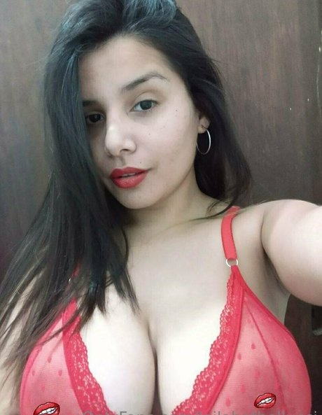 lailahotbellucci ポルノスター 画像