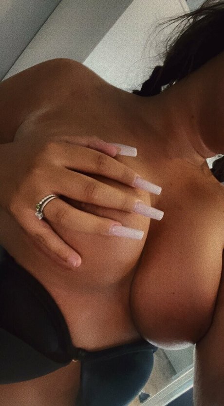 汚いOnlyFans 美しい裸 画像