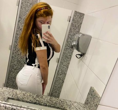 女装オンリーファン セクシーヌード 写真