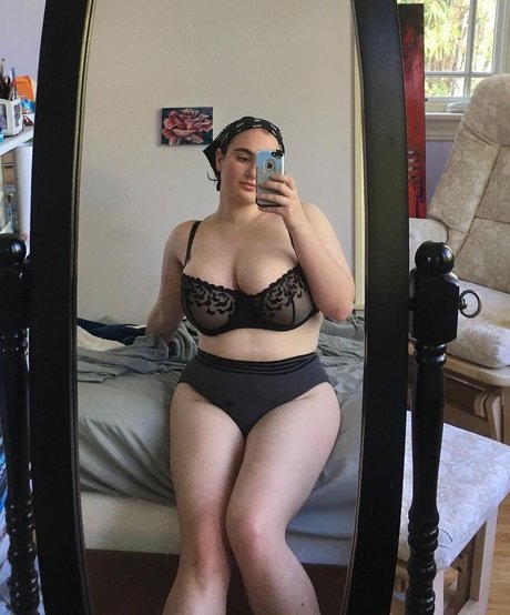 Alida Roos アートモデル 写真