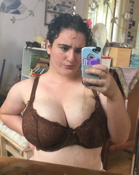 Alida Roos ポルノ女優 アーカイブ